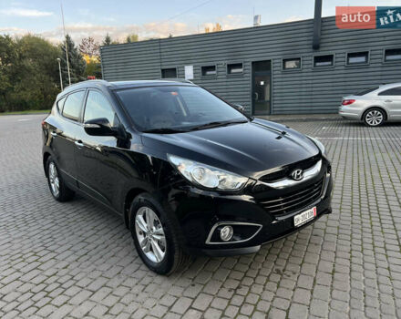 Черный Хендай их35, объемом двигателя 2 л и пробегом 175 тыс. км за 13900 $, фото 16 на Automoto.ua