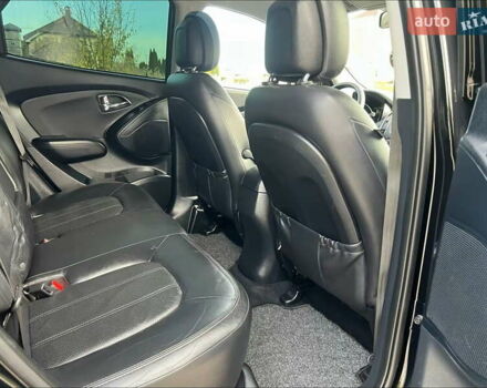 Черный Хендай их35, объемом двигателя 2 л и пробегом 202 тыс. км за 15700 $, фото 25 на Automoto.ua