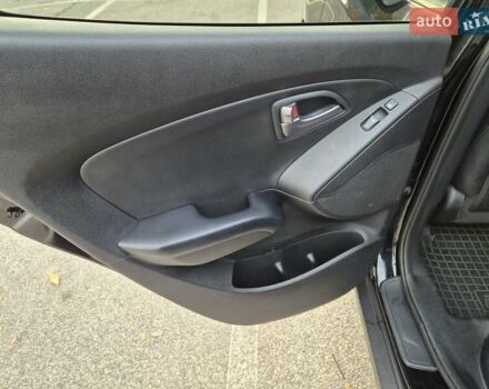 Хендай их35 2013 в Киеве на Automoto.ua Черный Хендай их35, объемом двигателя 2 л и пробегом 153 тыс. км за 13500 $, фото 16 на Automoto.ua