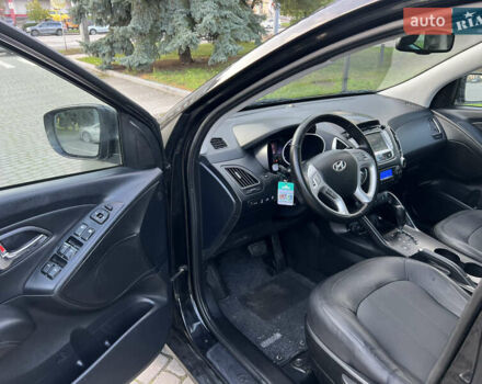 Черный Хендай их35, объемом двигателя 2 л и пробегом 175 тыс. км за 13900 $, фото 20 на Automoto.ua