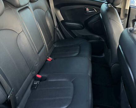 Черный Хендай их35, объемом двигателя 2 л и пробегом 213 тыс. км за 16500 $, фото 24 на Automoto.ua