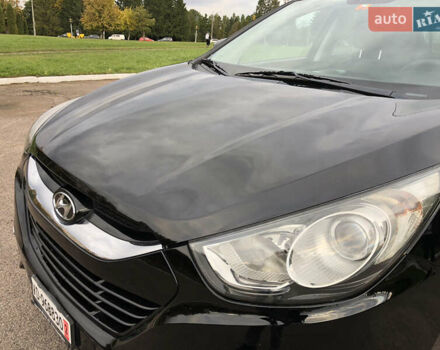 Черный Хендай их35, объемом двигателя 2 л и пробегом 178 тыс. км за 13999 $, фото 7 на Automoto.ua