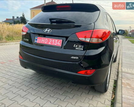 Черный Хендай их35, объемом двигателя 2 л и пробегом 202 тыс. км за 15700 $, фото 5 на Automoto.ua