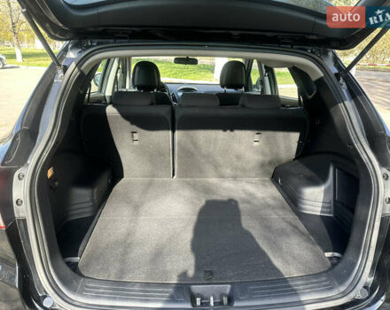 Черный Хендай их35, объемом двигателя 2 л и пробегом 48 тыс. км за 15500 $, фото 11 на Automoto.ua