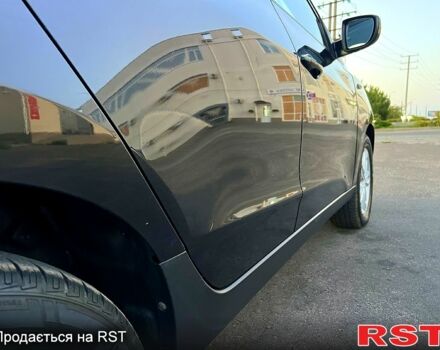Черный Хендай их35, объемом двигателя 1.7 л и пробегом 230 тыс. км за 11200 $, фото 3 на Automoto.ua