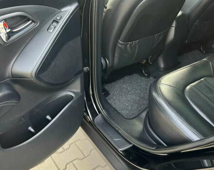 Черный Хендай их35, объемом двигателя 2 л и пробегом 202 тыс. км за 15700 $, фото 20 на Automoto.ua