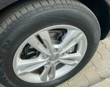 Черный Хендай их35, объемом двигателя 2 л и пробегом 202 тыс. км за 15700 $, фото 10 на Automoto.ua