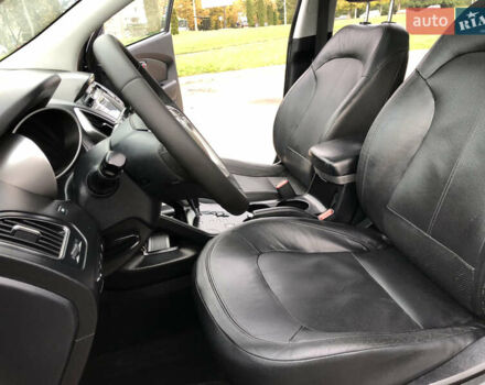 Черный Хендай их35, объемом двигателя 2 л и пробегом 178 тыс. км за 13999 $, фото 29 на Automoto.ua