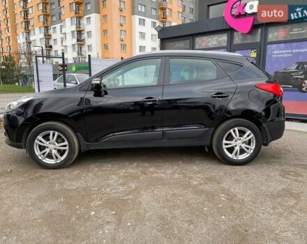 Черный Хендай их35, объемом двигателя 1.69 л и пробегом 194 тыс. км за 12500 $, фото 7 на Automoto.ua