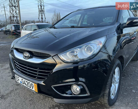 Черный Хендай их35, объемом двигателя 2 л и пробегом 213 тыс. км за 16500 $, фото 14 на Automoto.ua