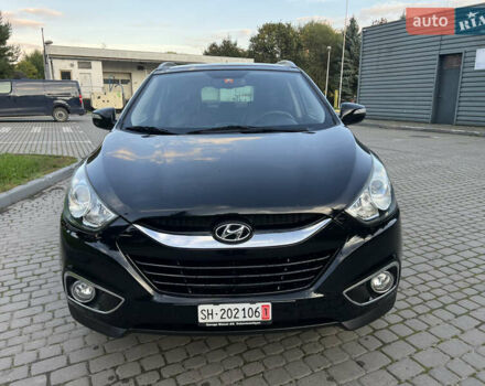 Черный Хендай их35, объемом двигателя 2 л и пробегом 175 тыс. км за 13900 $, фото 19 на Automoto.ua