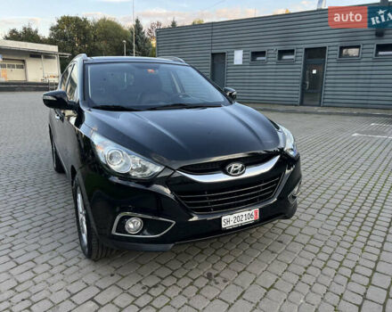 Черный Хендай их35, объемом двигателя 2 л и пробегом 175 тыс. км за 13900 $, фото 17 на Automoto.ua