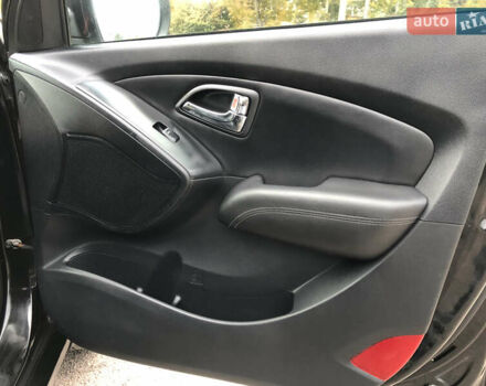 Черный Хендай их35, объемом двигателя 2 л и пробегом 178 тыс. км за 13999 $, фото 25 на Automoto.ua