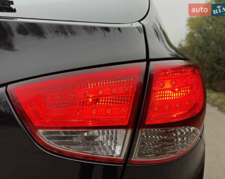 Чорний Хендай іх35, об'ємом двигуна 2 л та пробігом 177 тис. км за 14650 $, фото 25 на Automoto.ua