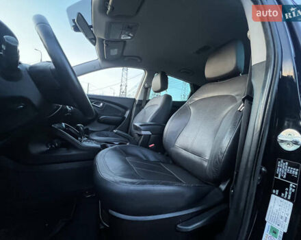 Черный Хендай их35, объемом двигателя 2 л и пробегом 213 тыс. км за 16500 $, фото 29 на Automoto.ua