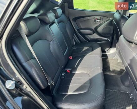 Черный Хендай их35, объемом двигателя 2 л и пробегом 162 тыс. км за 14200 $, фото 26 на Automoto.ua