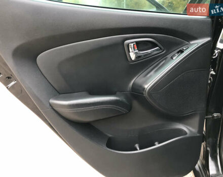 Черный Хендай их35, объемом двигателя 2 л и пробегом 178 тыс. км за 13999 $, фото 23 на Automoto.ua