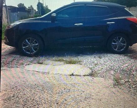 Черный Хендай их35, объемом двигателя 2 л и пробегом 185 тыс. км за 14399 $, фото 3 на Automoto.ua