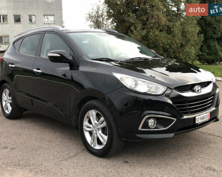Черный Хендай их35, объемом двигателя 2 л и пробегом 178 тыс. км за 13999 $, фото 3 на Automoto.ua