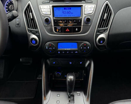 Чорний Хендай іх35, об'ємом двигуна 2 л та пробігом 177 тис. км за 14650 $, фото 48 на Automoto.ua