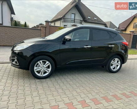 Черный Хендай их35, объемом двигателя 2 л и пробегом 202 тыс. км за 15700 $, фото 13 на Automoto.ua