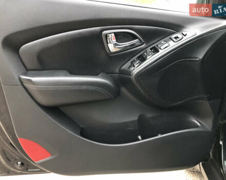 Черный Хендай их35, объемом двигателя 2 л и пробегом 178 тыс. км за 13999 $, фото 22 на Automoto.ua