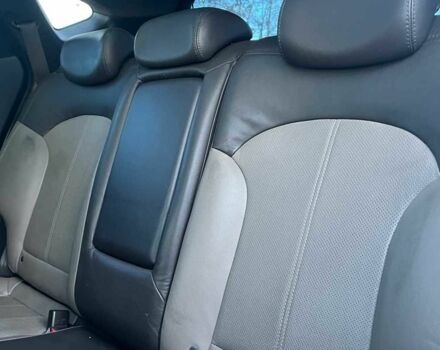 Чорний Хендай іх35, об'ємом двигуна 2 л та пробігом 178 тис. км за 13700 $, фото 19 на Automoto.ua