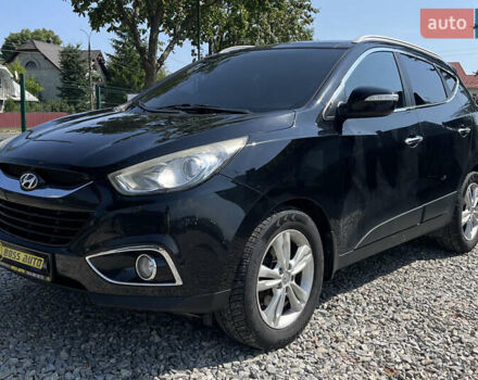Черный Хендай их35, объемом двигателя 2 л и пробегом 178 тыс. км за 13700 $, фото 2 на Automoto.ua