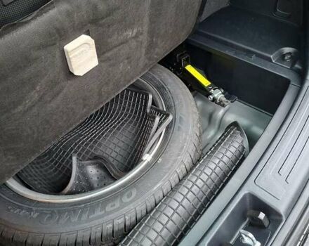 Черный Хендай их35, объемом двигателя 2 л и пробегом 237 тыс. км за 15600 $, фото 22 на Automoto.ua