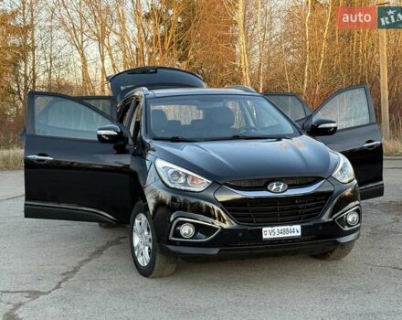 Черный Хендай их35, объемом двигателя 2 л и пробегом 182 тыс. км за 14650 $, фото 27 на Automoto.ua