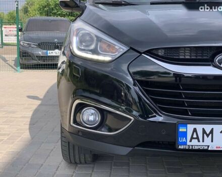 Черный Хендай их35, объемом двигателя 2 л и пробегом 214 тыс. км за 14999 $, фото 8 на Automoto.ua