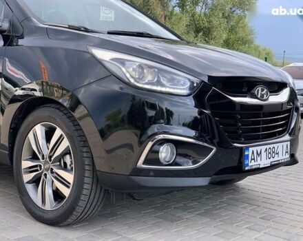 Черный Хендай их35, объемом двигателя 2 л и пробегом 214 тыс. км за 14999 $, фото 7 на Automoto.ua