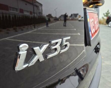 Черный Хендай их35, объемом двигателя 2 л и пробегом 237 тыс. км за 15600 $, фото 11 на Automoto.ua