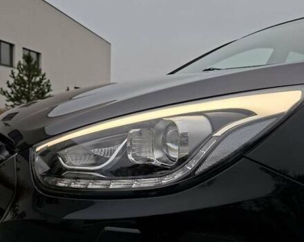 Черный Хендай их35, объемом двигателя 2 л и пробегом 237 тыс. км за 15600 $, фото 2 на Automoto.ua