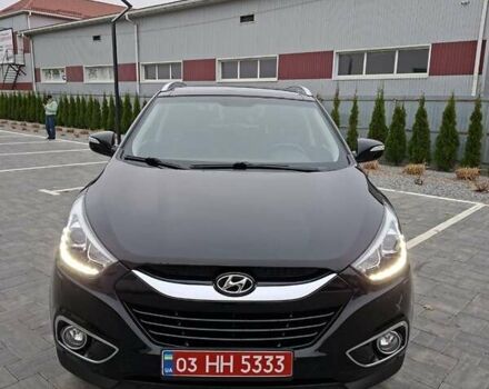 Черный Хендай их35, объемом двигателя 2 л и пробегом 237 тыс. км за 15600 $, фото 1 на Automoto.ua