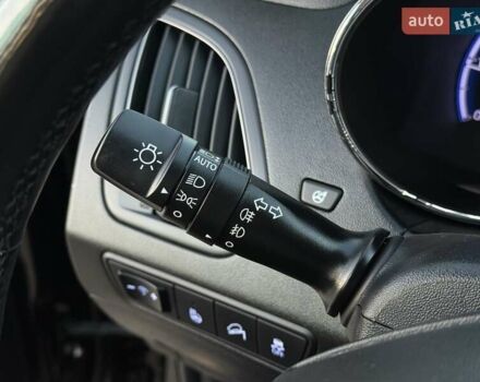 Черный Хендай их35, объемом двигателя 2 л и пробегом 182 тыс. км за 14650 $, фото 74 на Automoto.ua