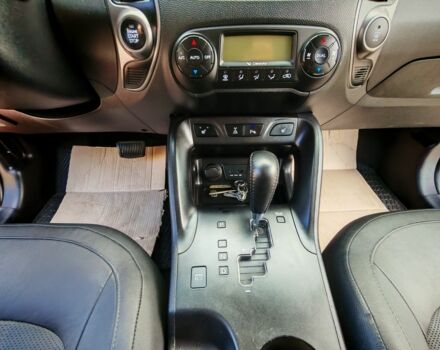 Хендай их35 2014 в Бердичеве на Automoto.ua Черный Хендай их35, объемом двигателя 2 л и пробегом 193 тыс. км за 13750 $, фото 16 на Automoto.ua