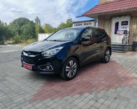 Черный Хендай их35, объемом двигателя 2 л и пробегом 203 тыс. км за 13900 $, фото 2 на Automoto.ua