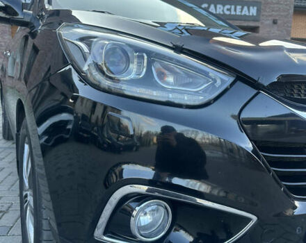 Чорний Хендай іх35, об'ємом двигуна 2 л та пробігом 230 тис. км за 13400 $, фото 12 на Automoto.ua