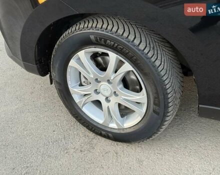 Черный Хендай их35, объемом двигателя 2 л и пробегом 182 тыс. км за 14650 $, фото 21 на Automoto.ua