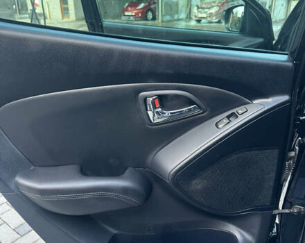 Чорний Хендай іх35, об'ємом двигуна 2 л та пробігом 230 тис. км за 13400 $, фото 38 на Automoto.ua