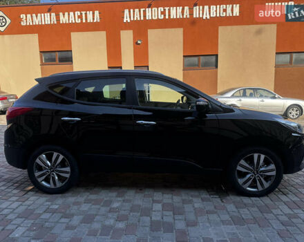 Черный Хендай их35, объемом двигателя 2 л и пробегом 176 тыс. км за 14950 $, фото 86 на Automoto.ua