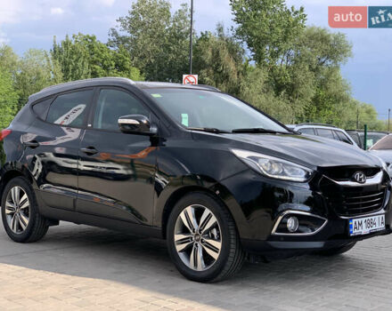 Черный Хендай их35, объемом двигателя 2 л и пробегом 214 тыс. км за 14999 $, фото 4 на Automoto.ua