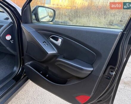 Черный Хендай их35, объемом двигателя 2 л и пробегом 182 тыс. км за 14650 $, фото 36 на Automoto.ua