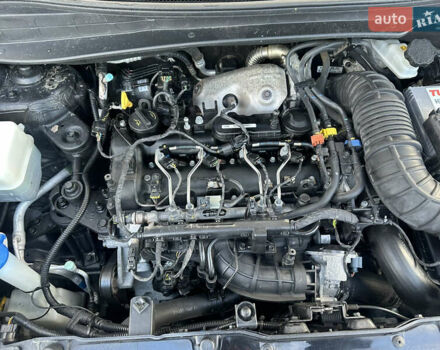 Чорний Хендай іх35, об'ємом двигуна 2 л та пробігом 230 тис. км за 13400 $, фото 73 на Automoto.ua