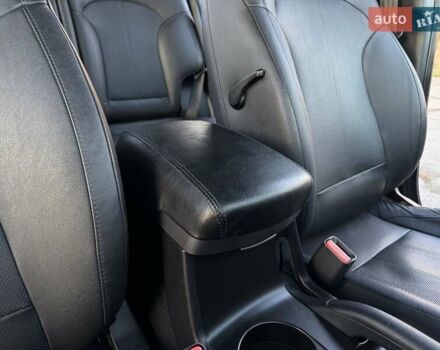 Черный Хендай их35, объемом двигателя 2 л и пробегом 182 тыс. км за 14650 $, фото 43 на Automoto.ua