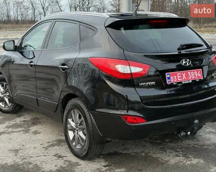Черный Хендай их35, объемом двигателя 2 л и пробегом 246 тыс. км за 15500 $, фото 2 на Automoto.ua