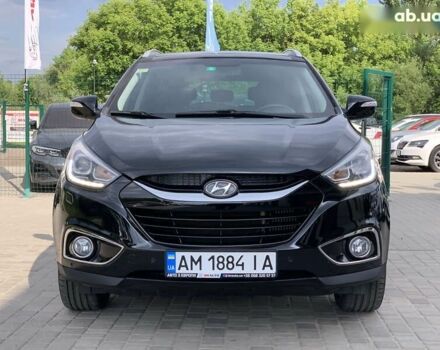 Черный Хендай их35, объемом двигателя 2 л и пробегом 214 тыс. км за 14999 $, фото 3 на Automoto.ua