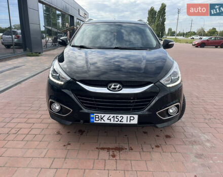 Черный Хендай их35, объемом двигателя 2 л и пробегом 246 тыс. км за 15300 $, фото 1 на Automoto.ua