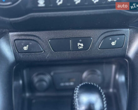 Черный Хендай их35, объемом двигателя 2 л и пробегом 237 тыс. км за 15150 $, фото 23 на Automoto.ua